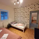 Na Skalce شقة
