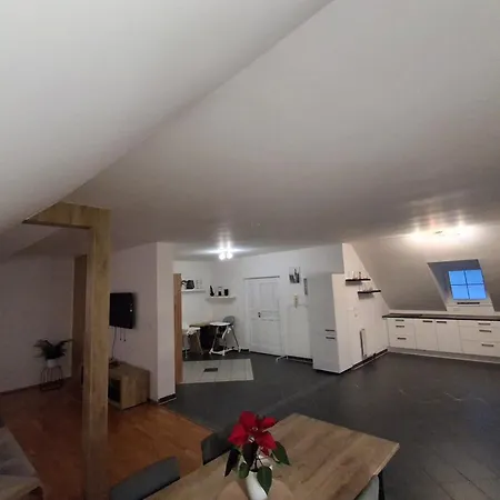 Na Skalce Apartamento *